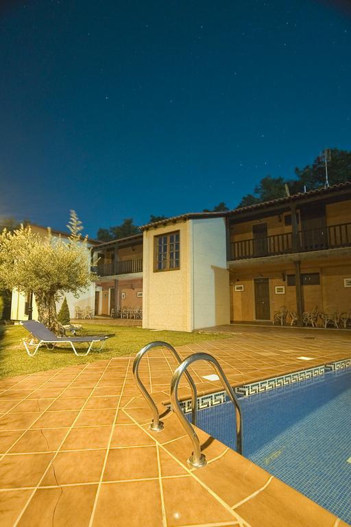 אורנסה Apartamentos Via Nova מראה חיצוני תמונה