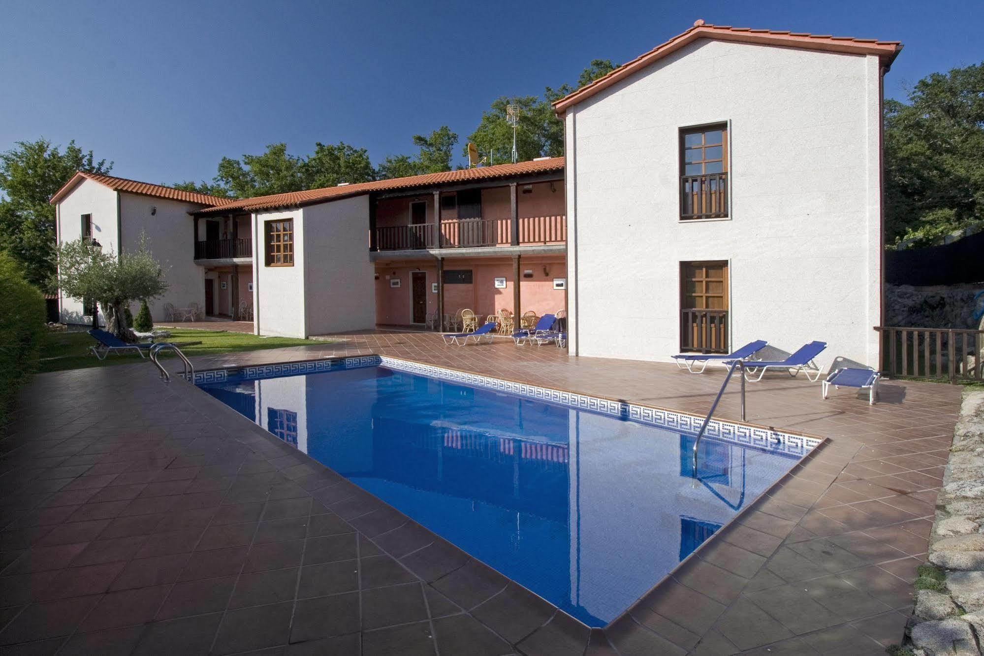 אורנסה Apartamentos Via Nova מראה חיצוני תמונה